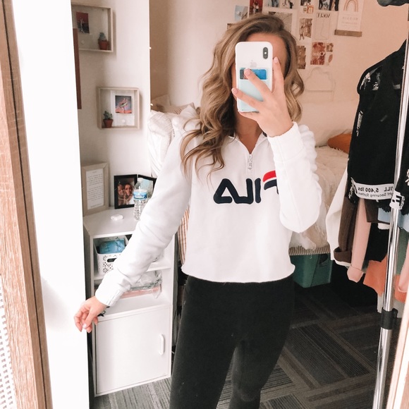 Fila Cropped Pullover!! - Picture 5 of 9